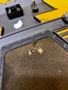 KRATKA OSŁONA ZAŚLEPKA DESKI CZUJNIK ŚWIATŁA PORSCHE PANAMERA 970 I LIFT