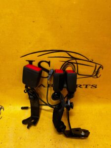 ZAPINKI WTYKA PASA BEZPIECZEŃSTWA TYŁ AUDI A8 D5