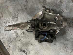 ZWROTNICA TARCZA PRZÓD LEWY LAND ROVER DISCOVERY V 5 L462 2.0 D