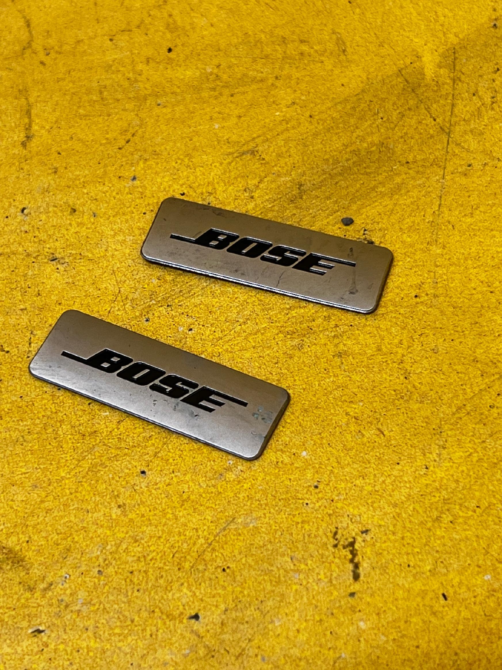 EMBLEMAT ZNACZEK GŁOŚNIKA BOSE PORSCHE CAYENNE 9Y3 9Y0 COUPE HYBRID