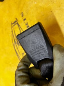 KOMPLET ZAPINKA ZAMEK KLAMRA PASA BEZPIECZEŃSTWA TYŁ PORSCHE MACAN 95B