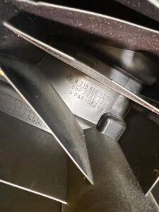 OSŁONA LISTWA MOCOWANIE BAGAŻNIKA PRAWA MERCEDES CLS W218 SHOOTING BRAKE