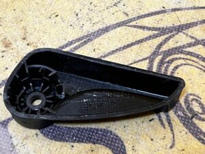 DŹWIGNIA KLAMKA OTWIERANIA MASKI BMW E70 X5 E71 X6 F16