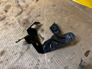 BLACHA UCHWYT WSPORNIK MOCOWANIE PEUGEOT 508 I 2.0 HDI RXH 4HYBRID