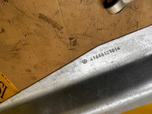 UCHWYT MOCOWANIE WSPORNIK PODSUFITKI MERCEDES GL X166