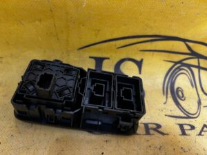 PRZEŁĄCZNIKA REGULACJA ŚWIATEŁ RENAULT KADJAR