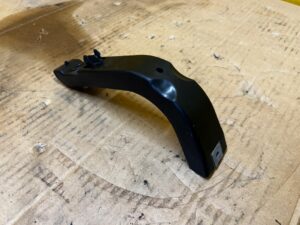 ŚLIZG MOCOWANIE WSPORNIK ZDERZAKA TYŁ PORSCHE PANAMERA 970 I LIFT