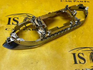 RAMKA WYŚWIETLACZA OSŁONA DEKOR CHROM DESKI NAWIGACJI PEUGEOT 308 II T9 EU