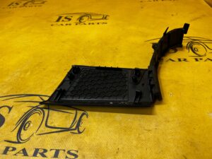 OSŁONA ZAŚLEPKA MASKOWNICA GŁOŚNIKA DESKI KONSOLI PRAWA PORSCHE MACAN 95B