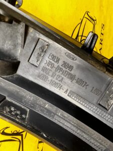 LISTWA POSZERZENIE BŁOTNIKA PRZÓD PRAWA PRAWY 33″ FORD BRONCO 21-