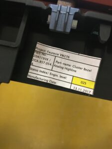 RAMKA OSŁONA LICZNIKA ZEGARÓW VW T-ROC POMARAŃCZ