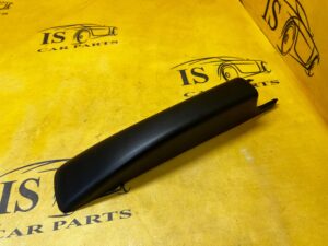 OSŁONA ZAŚLEPKA RELINGU DACHOWEGO PRZÓD PRAWY DACIA SANDERO II STEPWAY