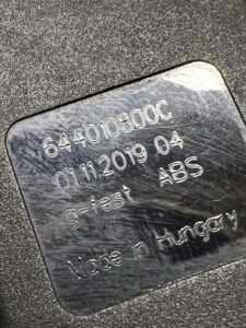 KOMPLET ZAPINKA ZAPINKI KLAMRA KLAMRY PASÓW TYŁ MERCEDES E-KLASA W213 KOMBI