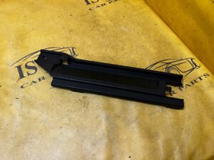 UCHWYT MOCOWANIE PODŁOGI BAGAŻNIKA PRAWY MERCEDES GLS X166