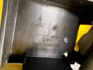 SKRZYNKA BEZPIECZNIKÓW FORD BRONCO 21- 2.7 V6 ECOBOOST