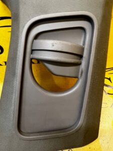 OSŁONA POSZYCIE SŁUPKA ŚRODKOWEGO B PRAWA PRAWE PORSCHE PANAMERA 970 I LIFT