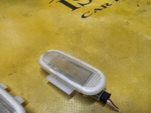 2 X LAMPKA OŚWIETLENIE PODSUFITKI RENAULT LAGUNA III