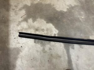 USZCZELKA POKRYWY SILNIKA MASKI PODSZYBIA PORSCHE MACAN 95B