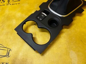 RAMKA OSŁONA DEKOR TUNELU ŚRODKOWEGO RENAULT KADJAR EU