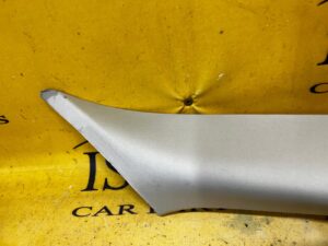 OSŁONA POSZYCIE SŁUPKA A PRAWA LR RANGE ROVER EVOQUE II L551