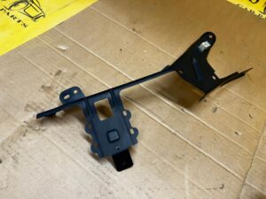 UCHWYT WSPORNIK MOCOWANIE BLACHA PORSCHE PANAMERA 970 I LIFT