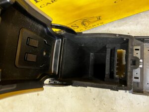 RANGE ROVER VOGUE L405 PODLOKIETNIK TUNEL KONSOLA