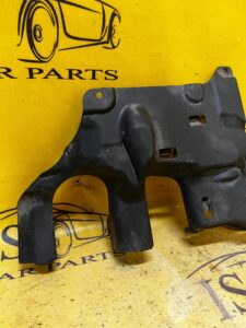 OSŁONA PLASTIK ZAŚLEPKA MAGLOWNICY LEWA BMW 5 G30