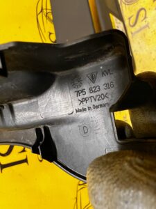 OSŁONA PLASTIK ZAŚLEPKA PORSCHE CAYENNE II 7P5 LIFT 92A