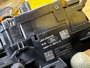 PAJĄK MANETKI PRZEŁĄCZNIK ZESPOLONY TAŚMA FORD ESCAPE MK4