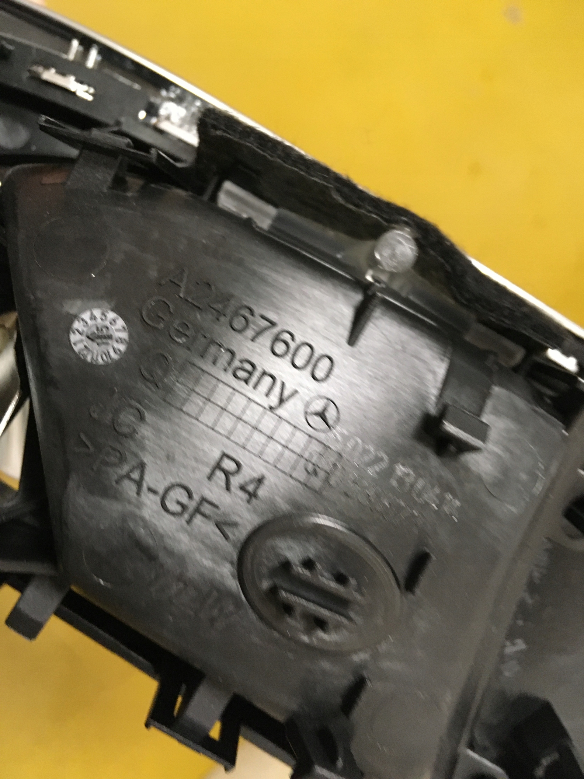 PANEL KLAMKA DEKOR DRZWI PRAWY TYŁ INFINITI Q30