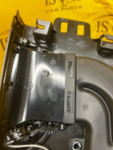 OSŁONA POSZYCIE SŁUPKA ŚRODKOWEGO B PRAWA PRAWE BMW 5 G30 M5 F90