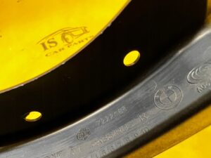 OSŁONA ZAWIASU KLAPY TYŁ BAGAŻNIKA PRAWA PRAWY BMW 5 F11