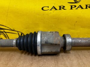 PÓŁOŚ PRZÓD PRZEDNIA PRAWY PRAWA RENAULT MEGANE IV 1.3 TCE