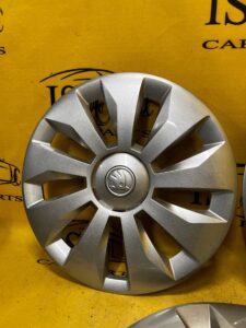 KOŁPAKI DEKIELKI SKODA FABIA RAPID SCALA 15 CALI