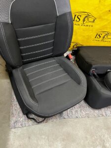 TAPICERKA FOTELE KANAPA AIRBAG ISOFIX EU DACIA SANDERO III 2023R
