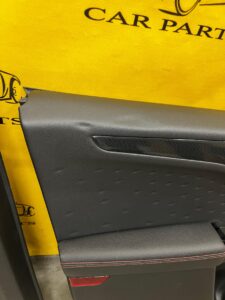 TAPICERKA BOCZEK DRZWI TYŁ LEWY FORD KUGA MK3 ST-LINE