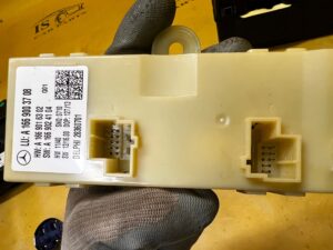 MODUŁ STEROWNIK ELEKTRYCZNEJ KLAPY TYŁ BAGAŻNIKA MERCEDES GL X166