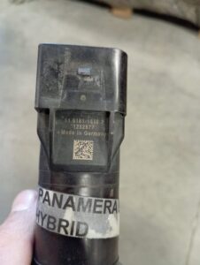 SILNICZEK SIŁOWNIK HAMULCA RĘCZNEGO TYŁ PRAWY PORSCHE PANAMERA 970 I LIFT