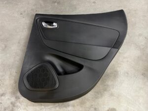 BOCZEK TAPICERKA DRZWI PRAWY TYŁ RENAULT CAPTUR I PRZEDLIFT