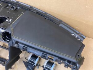 ORYGINALNA DESKA PODUSZI PASY KONSOLA FORD MUSTANG VI MK6 S550 2015-