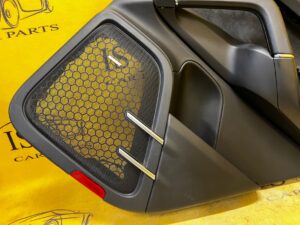 BOCZEK TAPICERKA DRZWI TYŁ PRAWY PORSCHE CAYENNE 7P5 LIFT BOSE