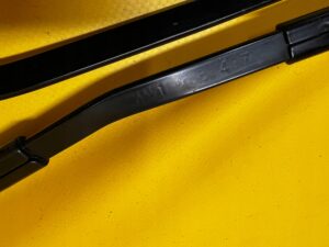 KOMPLET RAMIONA RAMIĘ WYCIERACZEK WYCIERACZKI PRZÓD AUDI SQ7 Q7 4M0