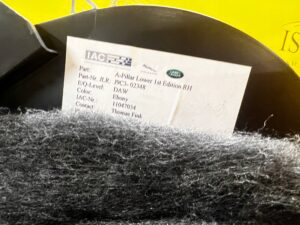 OSŁONA LISTWA PROGU PRAWY PRZÓD JAGUAR E-PACE X540