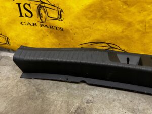 LISTWA OSŁONA BAGAŻNIKA PASA TYŁ TYLNEGO DACIA JOGGER