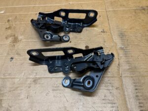 ZAWIASY MASKI POKRYWY SILNIKA PORSCHE PANAMERA 970 I LIFT M7S AGATE GREY