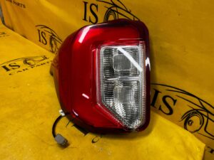 LAMPA W BŁOTNIK TYŁ TYLNA LEWY LEWA FORD EXPLORER MK6 USA