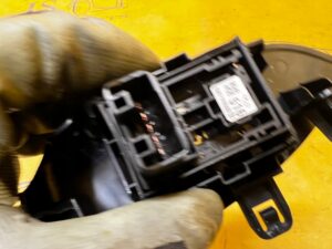 PANEL PRZEŁĄCZNIK SZYBY TYŁ LEWY SUBARU FORESTER VI SL 25-