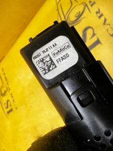 PODWÓJNE GNIAZDO USB PORT ŁADOWARKA FORD BRONCO 21-