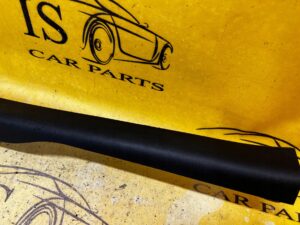 OSŁONA POSZYCIE SŁUPKA A PROGU PRZÓD PRAWY TESLA MODEL 3 PRZEDLIFT