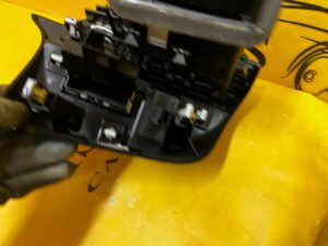 KRATKA NAWIEWU DESKI KONSOLI PRZÓD LEWY CITROEN C4 GRAND PICASSO II EU